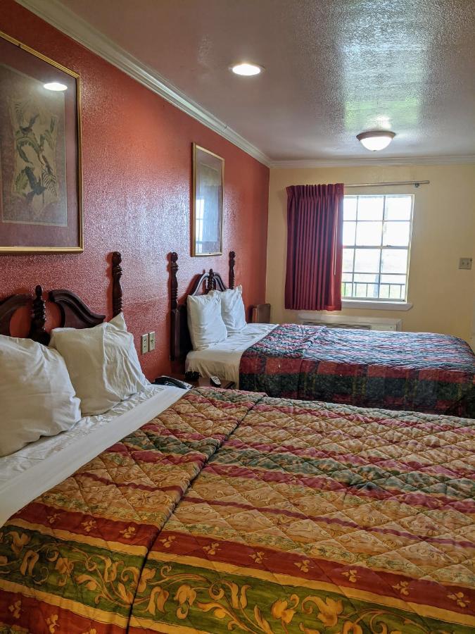 Lake Houmas Inn Екстериор снимка