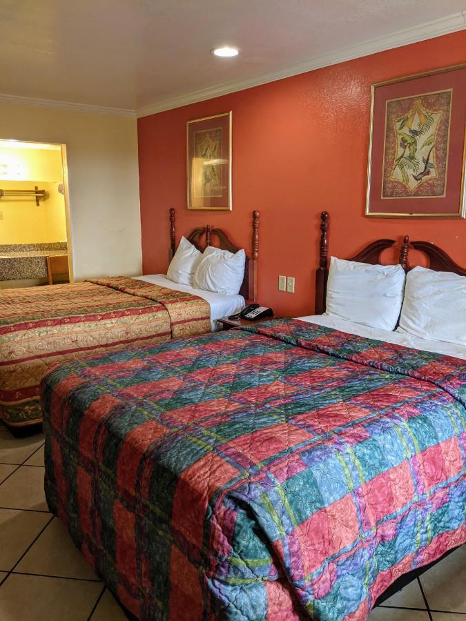 Lake Houmas Inn Екстериор снимка