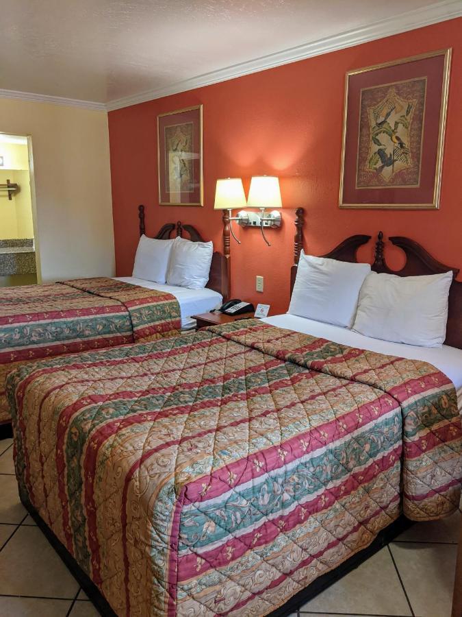 Lake Houmas Inn Екстериор снимка