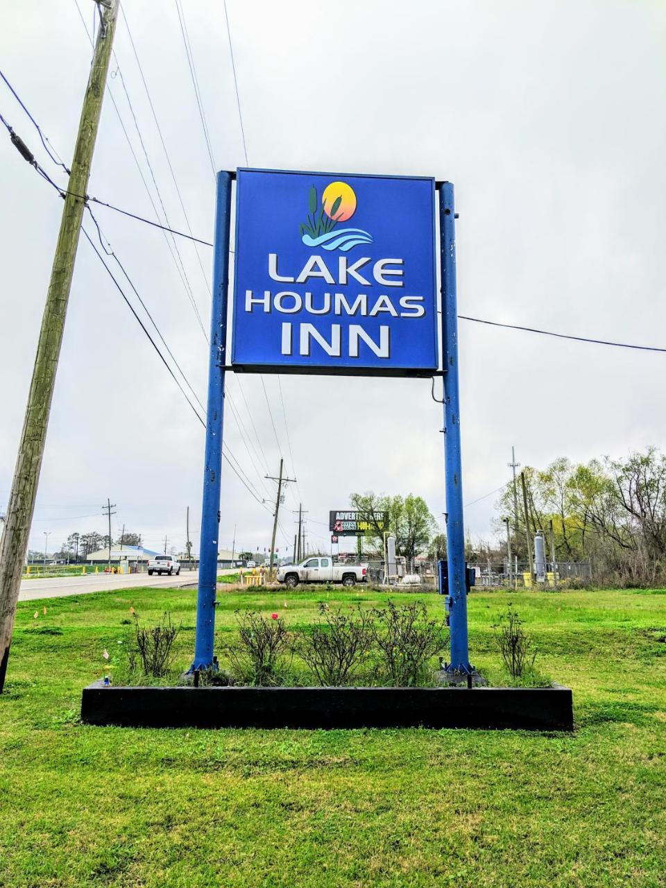 Lake Houmas Inn Екстериор снимка